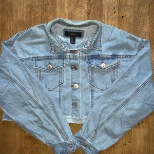 FOREVER 21 Cropped Denim Jean Jacket